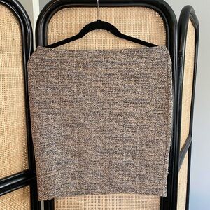 ✨NEVER WORN✨ Classic Neutral Knit Pencil Skirt - Taupe